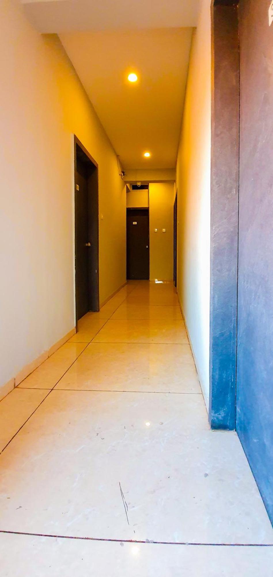 Nova Hotel New Crossroad Rádzskot Kültér fotó